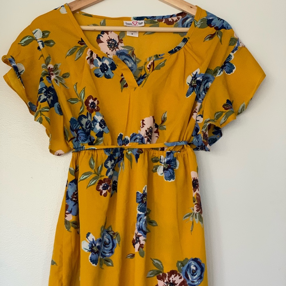 Maternity top, floral yellow size M.